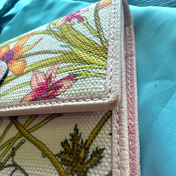 Limited Edition Gucci Marmont Wallet💕🌸🌺🌷 - Picture 13 of 13